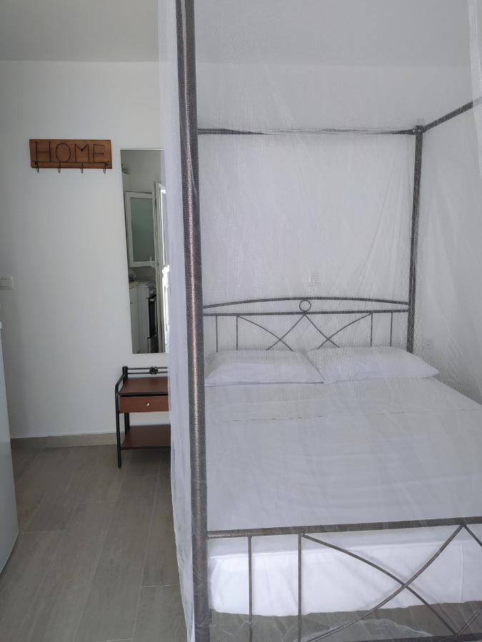 Mentoras' Complex Apartment