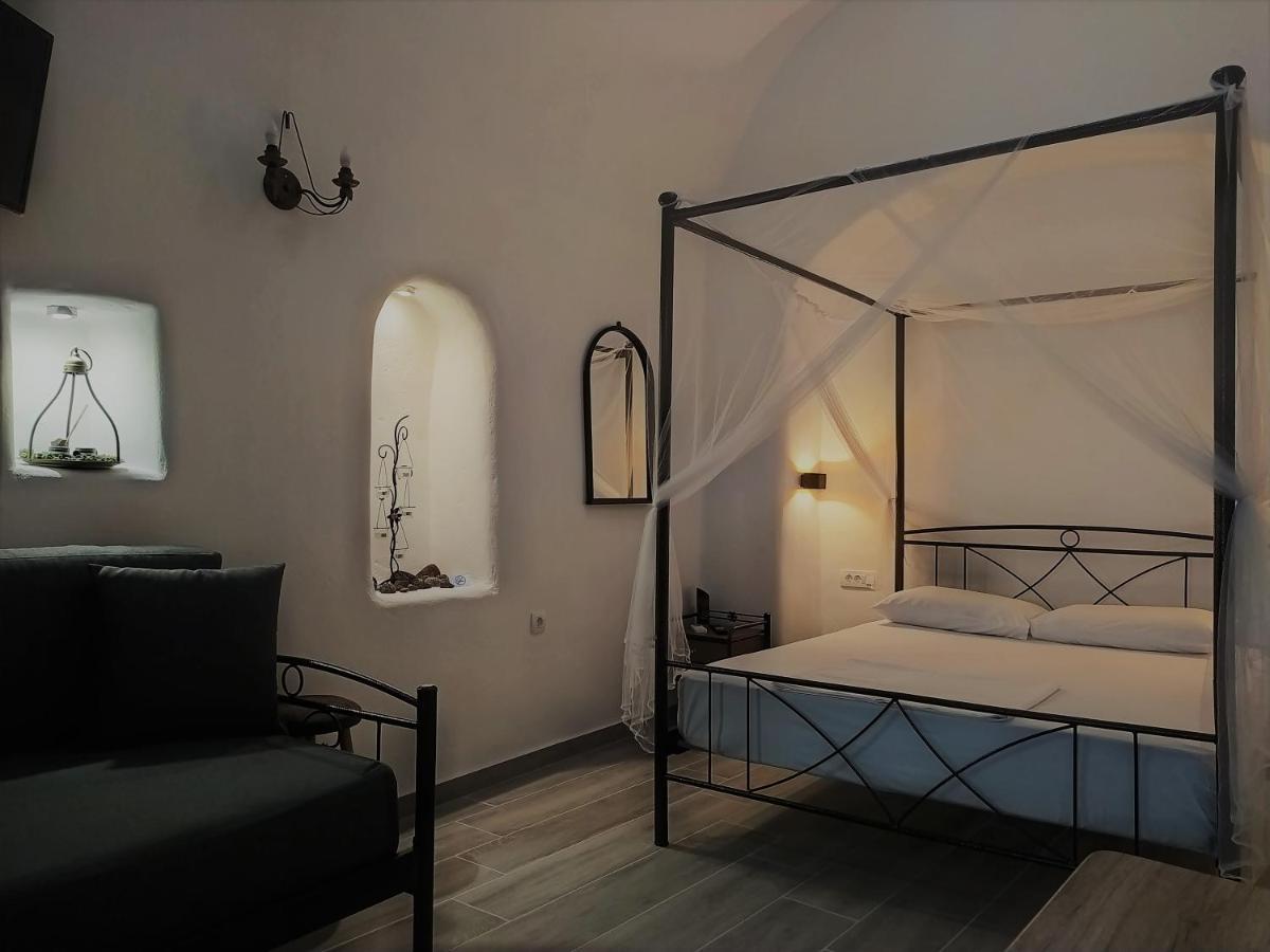 Mentoras' Complex Apartment